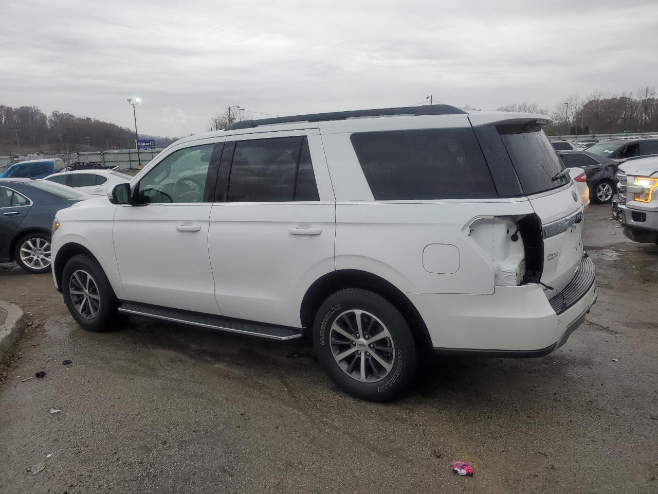 2020 Ford Expedition VIN 1FMJU1JT8LEA02928 Copart auction photo, rear end damage thumbnail 2