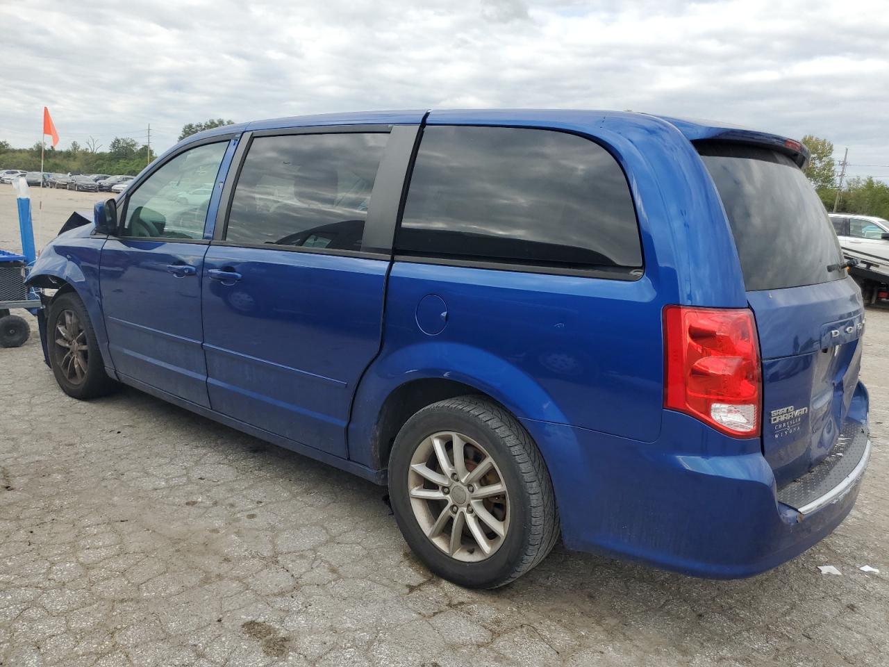 2013 Dodge Caravan VIN 2C4RDGCG2DR678080 Copart auction photo, front end / rear end damage thumbnail 2