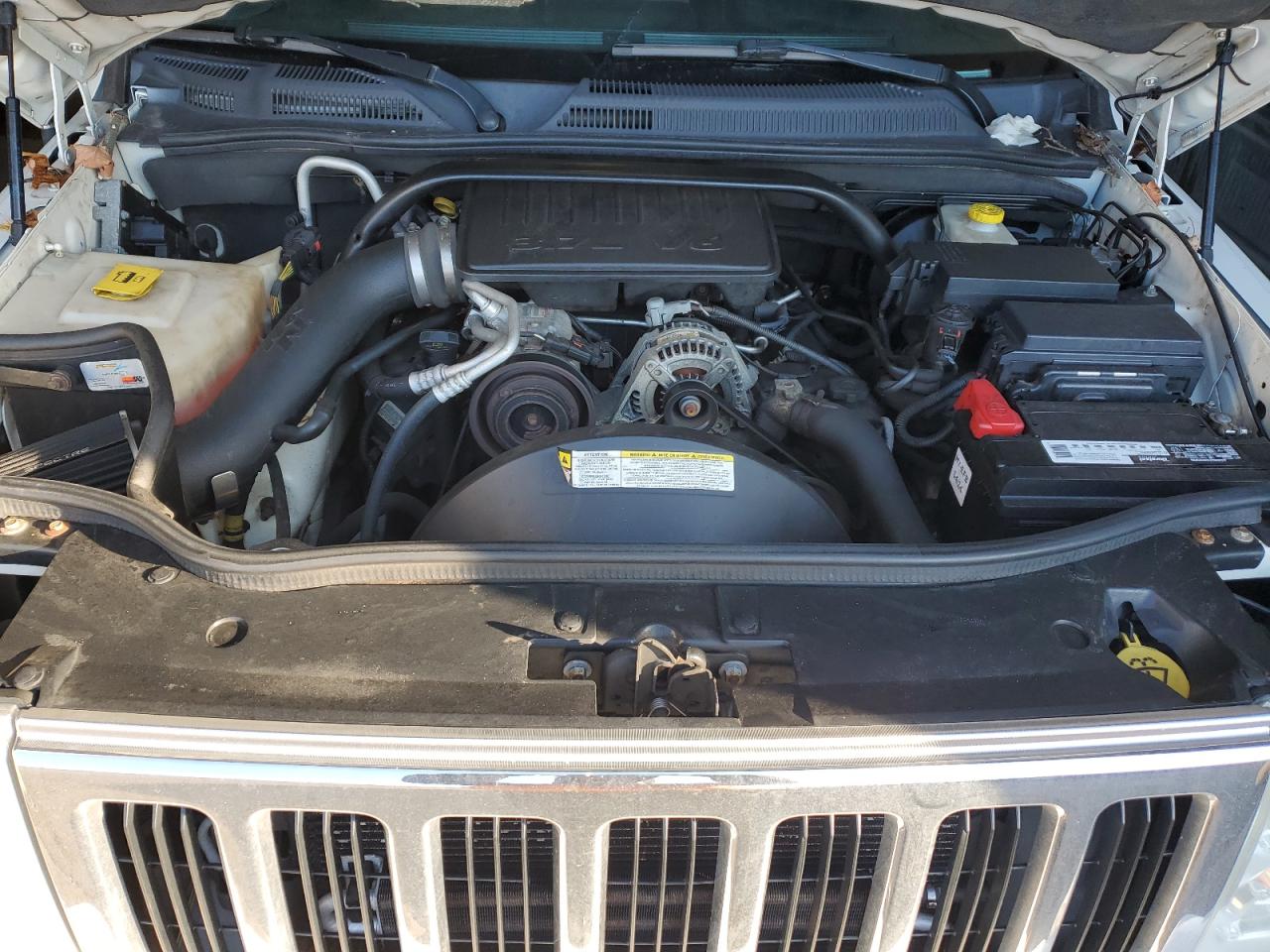 2010 Jeep Commander VIN 1J4RG4GK3AC156707 Copart auction photo, undercarriage / minor dent/scratches damage thumbnail 11