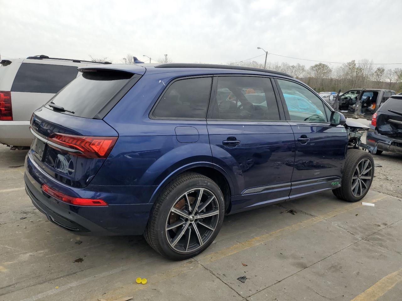 2022 Audi Q7 VIN WA1LXBF73ND013330 Copart auction photo, front end / all over damage thumbnail 3