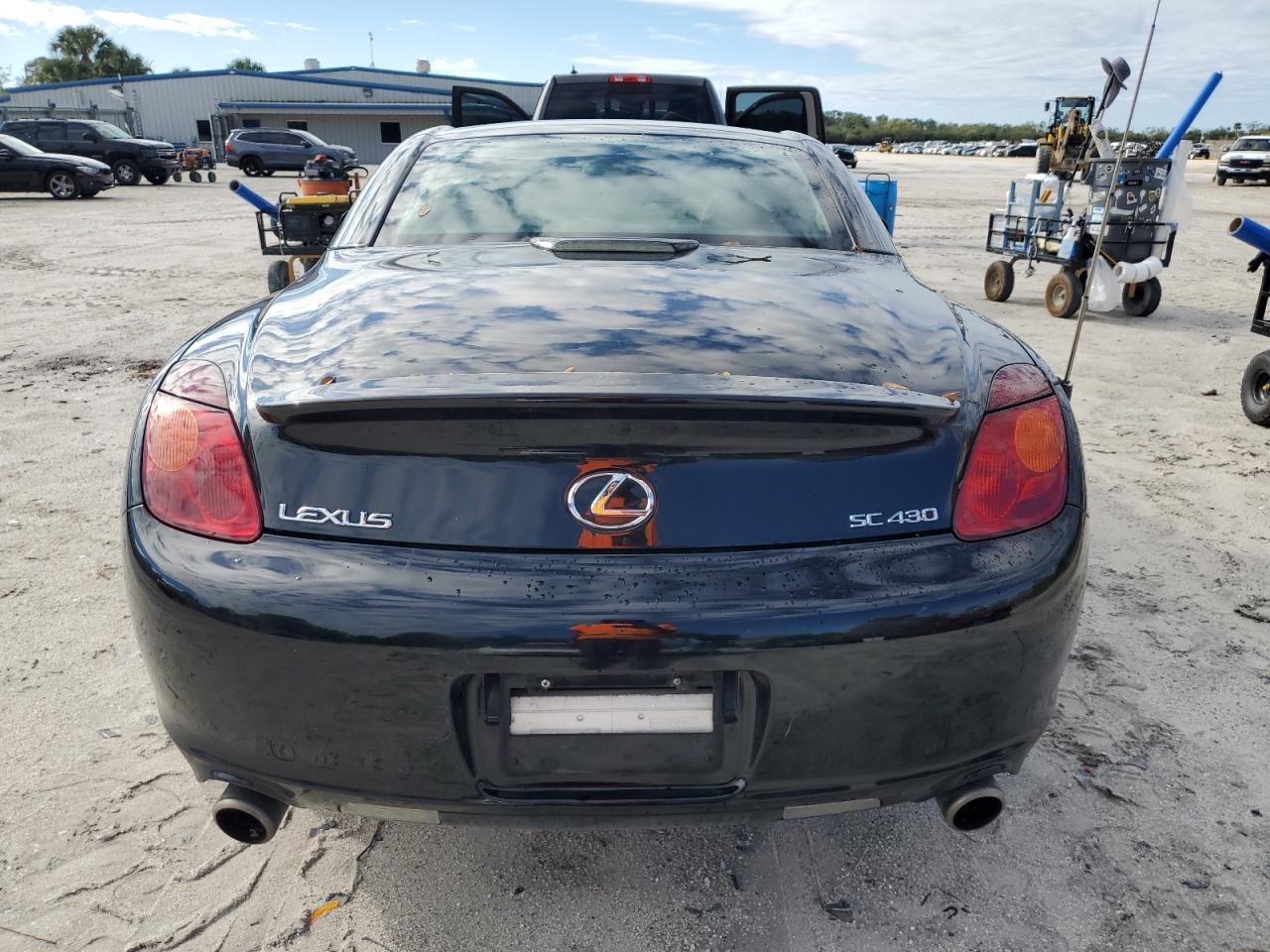 2002 Lexus SC VIN JTHFN48YX20020352 Copart auction photo, front end / minor dent/scratches damage thumbnail 6