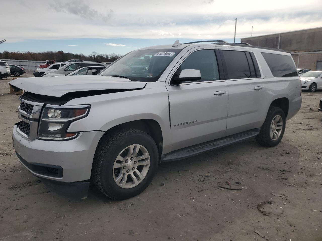 2018 Chevrolet Suburban VIN 1GNSKHKC5JR182694