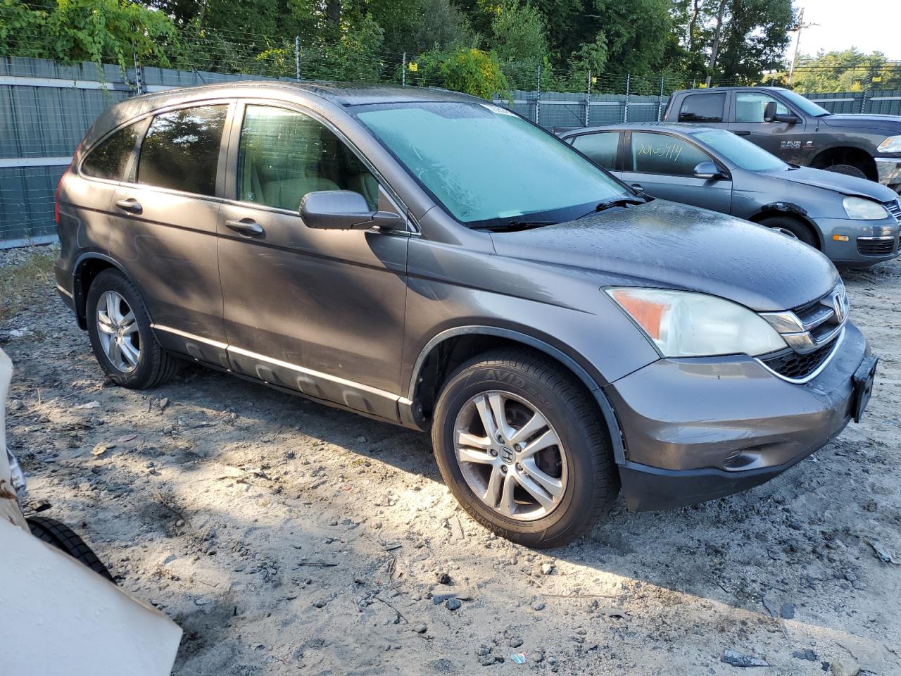 2011 Honda CR-V VIN 5J6RE4H7XBL055052 Copart auction photo, front end / minor dent/scratches damage thumbnail 4