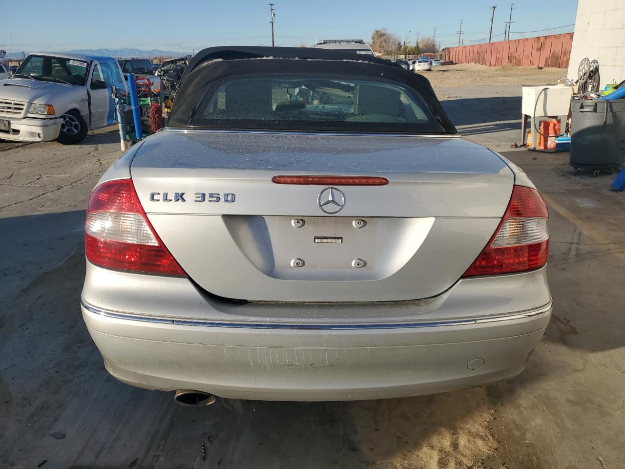 2006 Mercedes-Benz CLK-klasse VIN WDBTK56H46F185031 Copart auction photo, front end / side damage thumbnail 6