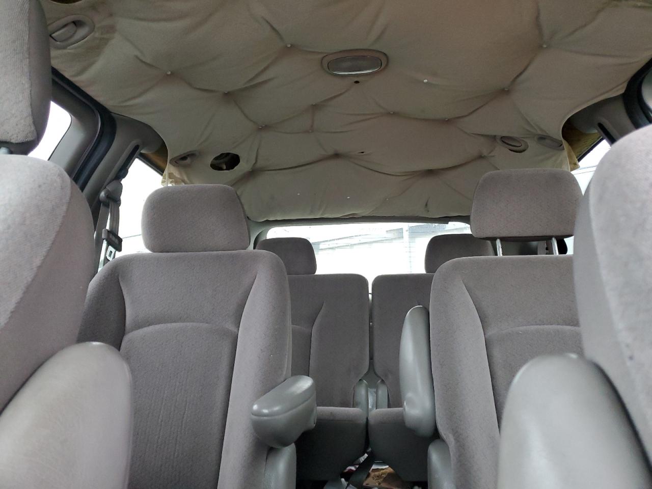 2003 Dodge Caravan VIN 2D8GP44L43R326840 Copart auction photo, front end damage thumbnail 10