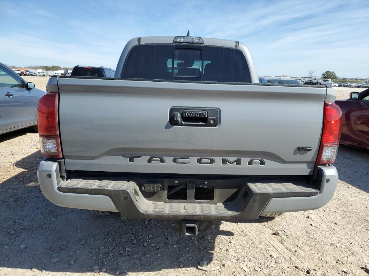 2019 Toyota Tacoma VIN 5TFAZ5CN9KX083730 Copart auction photo, front end / minor dent/scratches damage thumbnail 6