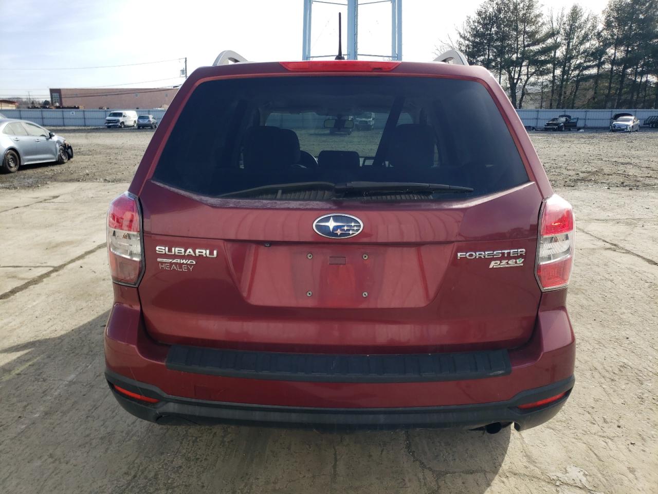 2015 Subaru Forester VIN JF2SJADC4FH400462 Copart auction photo, front end / minor dent/scratches damage thumbnail 6