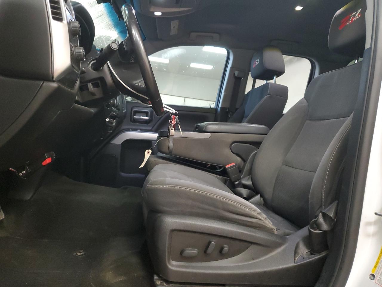 2018 Chevrolet Silverado VIN 1GCVKREC6JZ247320 Copart auction photo, front end / side damage thumbnail 7