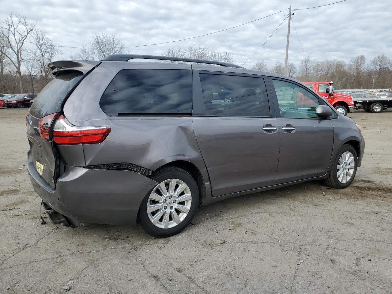 2015 Toyota Sienna VIN 5TDDK3DC6FS112776 Copart auction photo, rear end / front end damage thumbnail 3