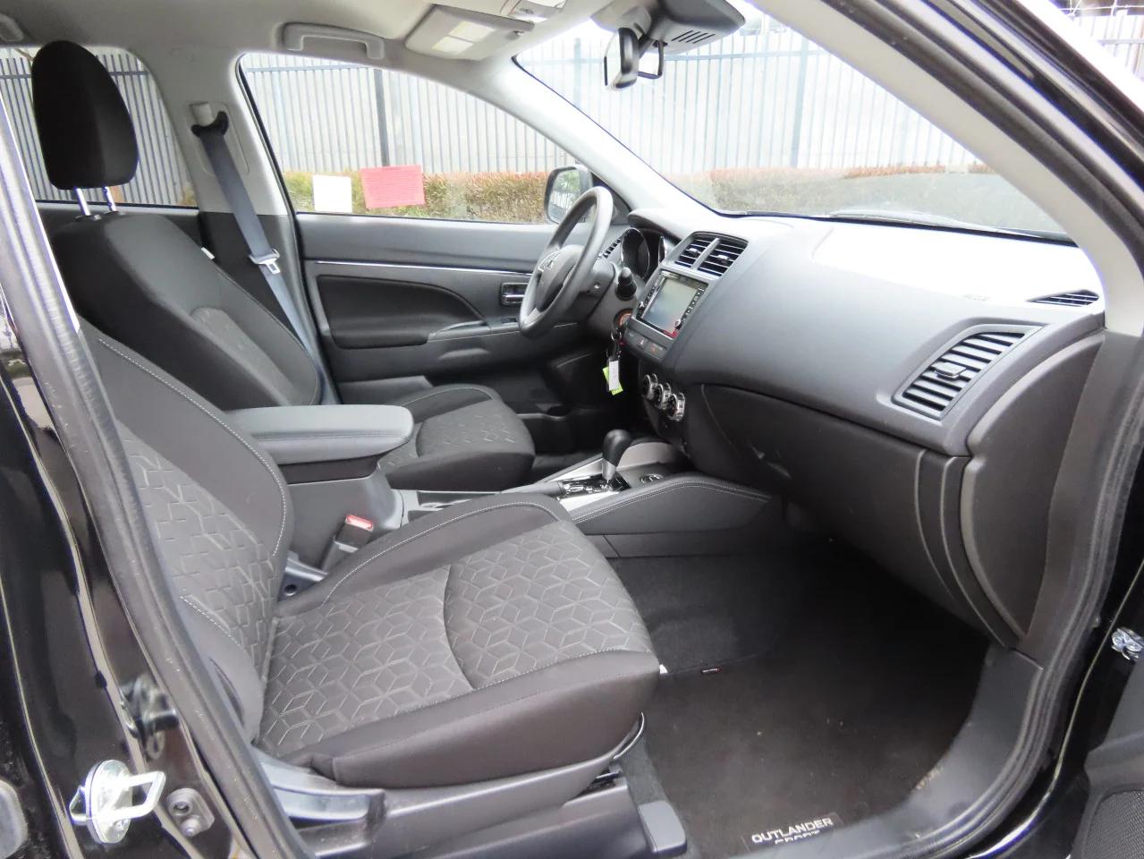 2024 Mitsubishi Outlander VIN JA4ARUAU9RU019455 Copart auction photo, all over damage thumbnail 5