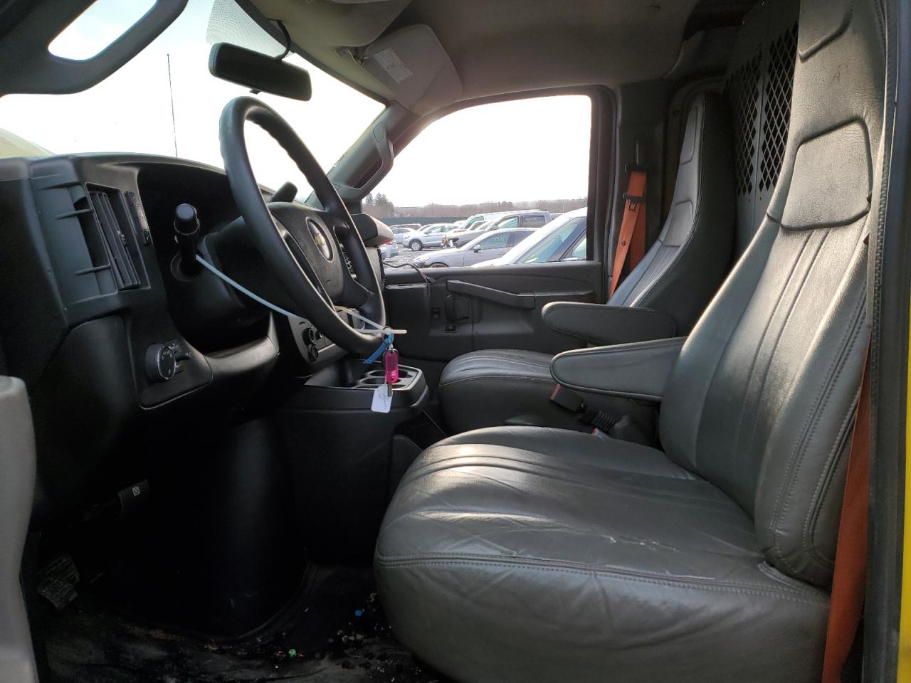 2018 Chevrolet Express VIN 1GCWGAFG5J1316473 Copart auction photo, side / minor dent/scratches damage thumbnail 7