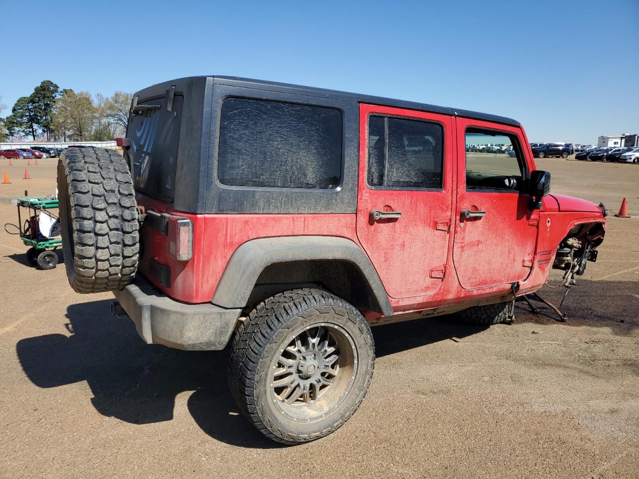 2015 Jeep Wrangler VIN 1C4BJWDG3FL594770 Copart auction photo, front end / minor dent/scratches damage thumbnail 3