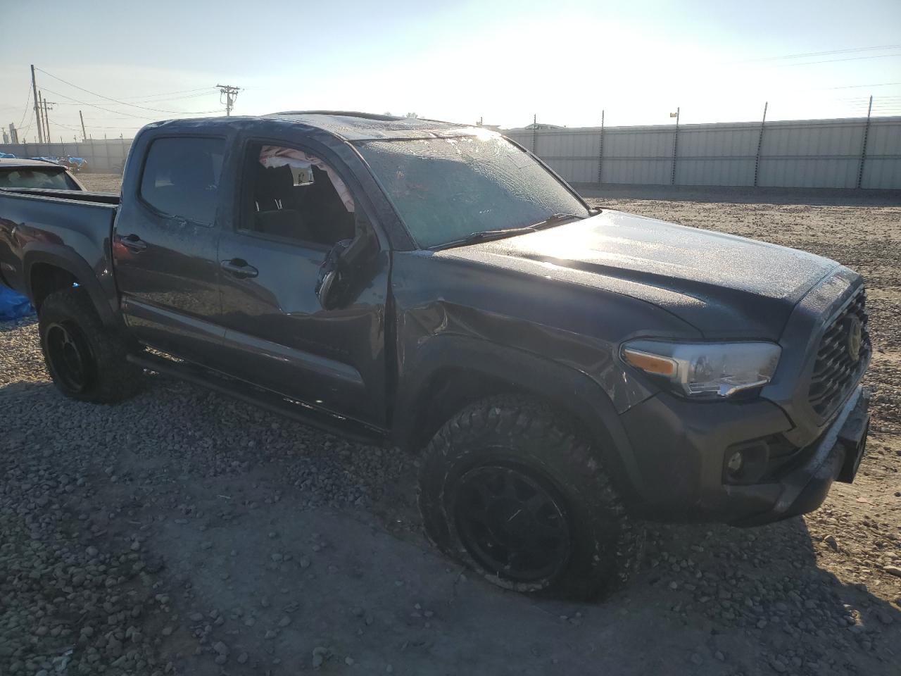 2022 Toyota Tacoma VIN 3TMCZ5AN7NM466197 Copart auction photo, all over damage thumbnail 4