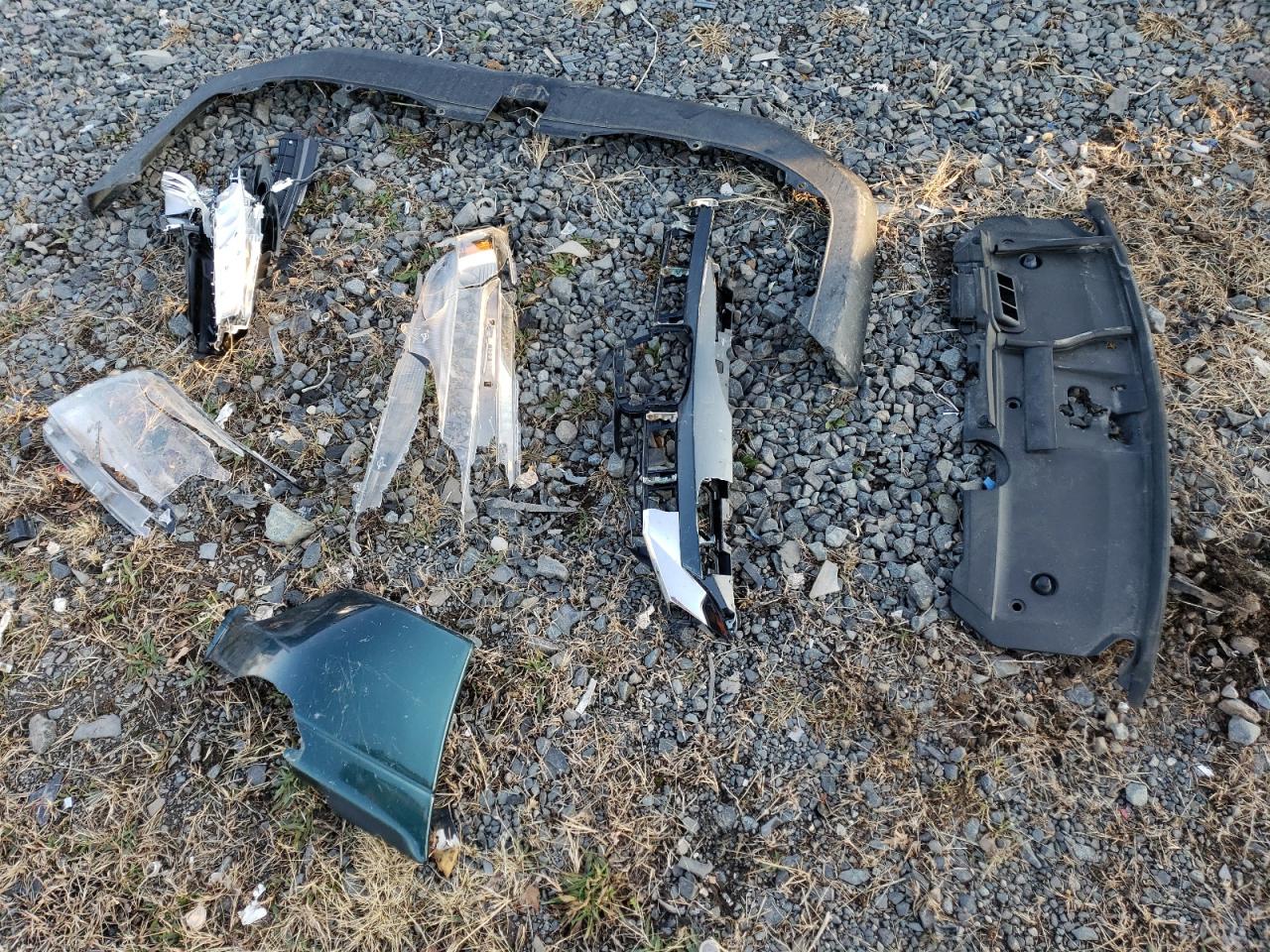 2018 Honda Clarity VIN JHMZC5F38JC014451 Copart auction photo, front end / rear end damage thumbnail 12