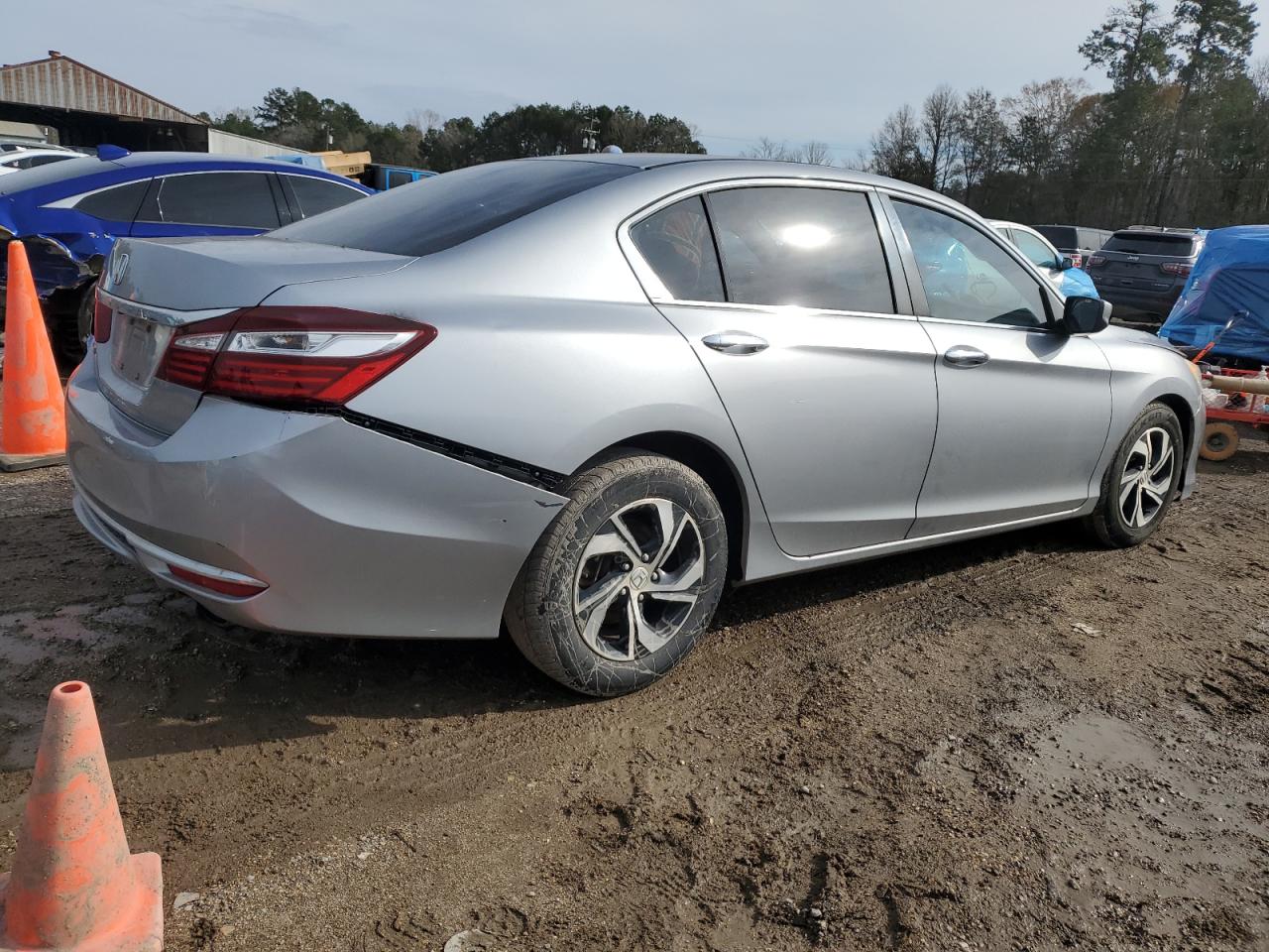 2017 Honda Accord VIN 1HGCR2F37HA176051 Copart auction photo, all over damage thumbnail 3