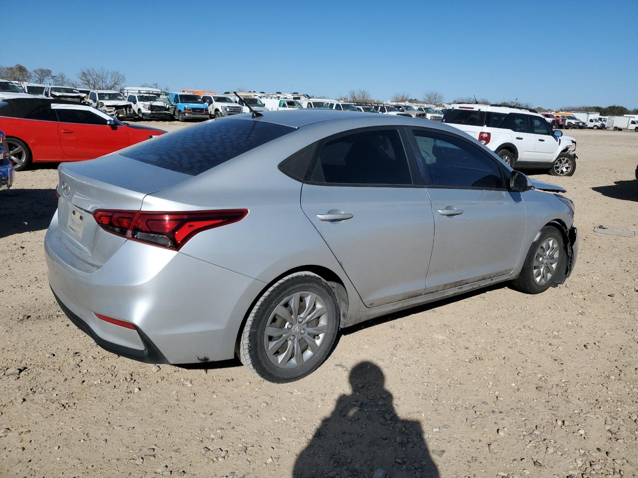 2018 Hyundai Accent VIN 3KPC24A39JE018514 Copart auction photo, front end / minor dent/scratches damage thumbnail 3