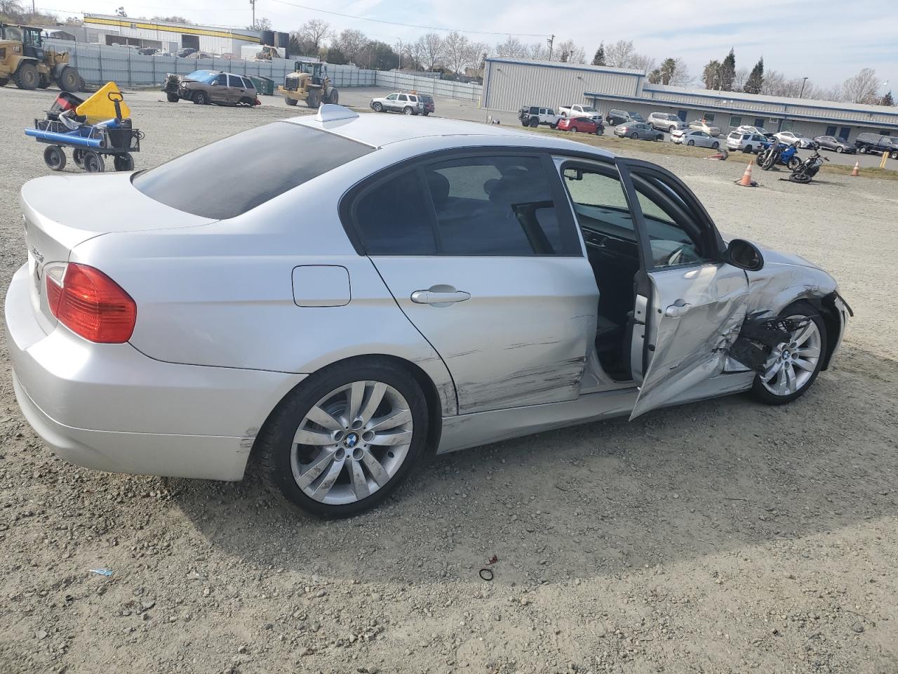 2006 BMW 3er VIN WBAVB13516KX41734 Copart auction photo, side / front end damage thumbnail 3