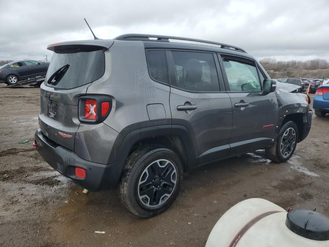2017 Jeep Renegade VIN ZACCJBCB7HPG42417 Copart auction photo, front end / side damage thumbnail 3