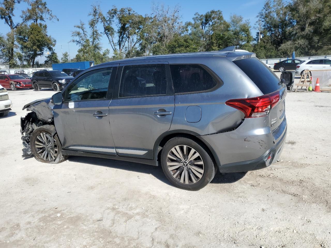 2019 Mitsubishi Outlander VIN JA4AD3A3XKZ045541 Copart auction photo, all over damage thumbnail 2