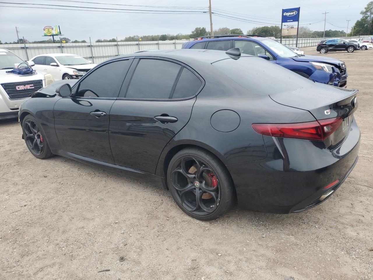 2017 Alfa Romeo Giulia VIN ZARFAECN0H7559665 Copart auction photo, front end damage thumbnail 2