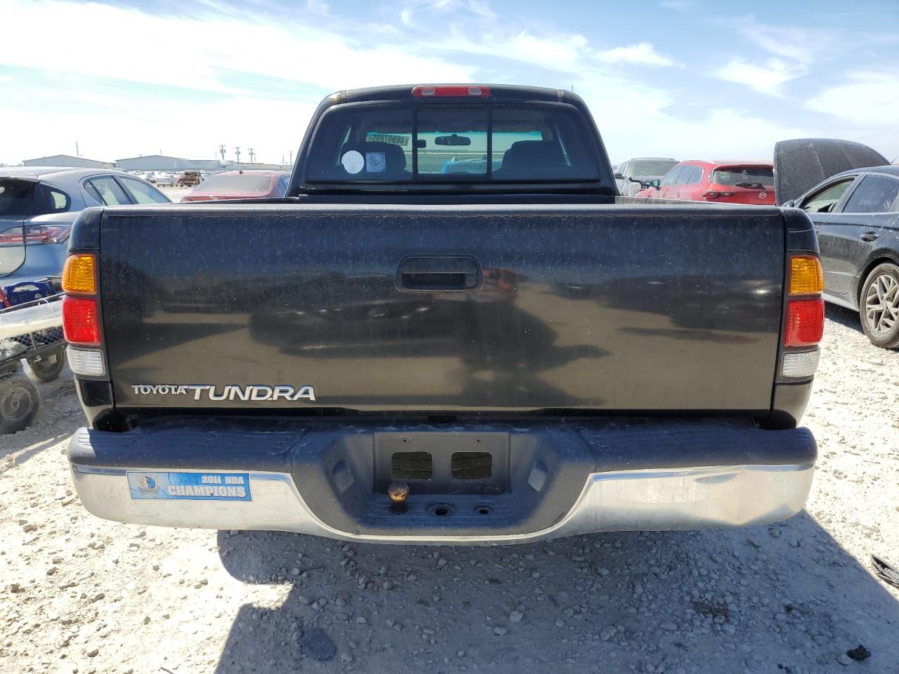 2000 Toyota Tundra VIN 5TBRN3415YS084721 Copart auction photo, front end damage thumbnail 6