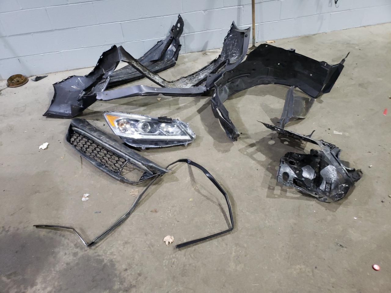 2016 Honda Accord VIN 1HGCR3F06GA009139 Copart auction photo, rollover / minor dent/scratches damage thumbnail 12