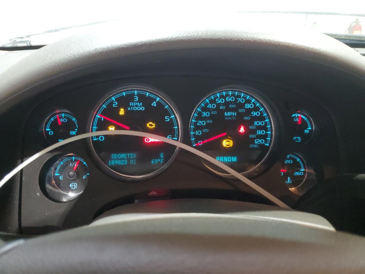 2012 Chevrolet Avalanche VIN 3GNMCGE0XCG183781 Copart auction photo, front end / minor dent/scratches damage thumbnail 9
