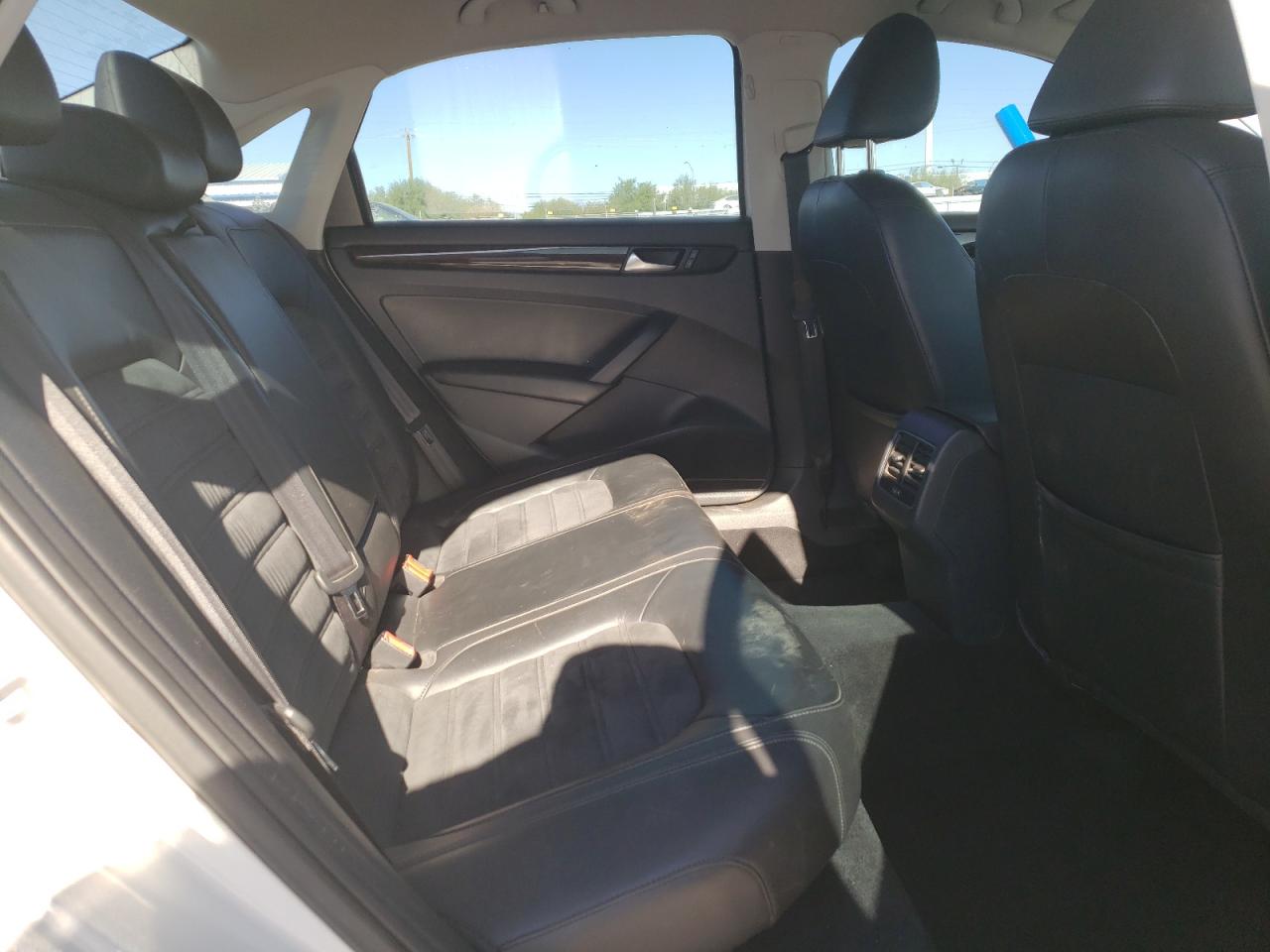 2014 Volkswagen Passat VIN 1VWCN7A34EC006418 Copart auction photo, front end damage thumbnail 10