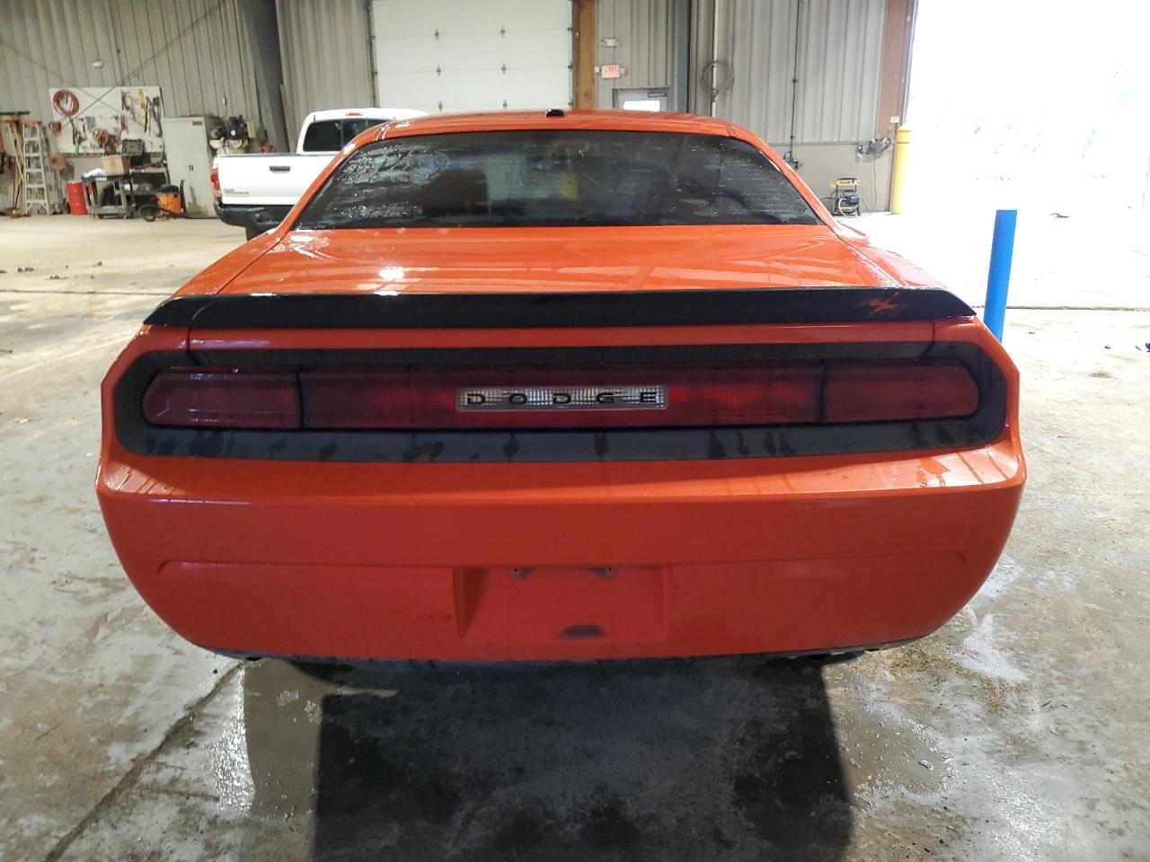 2009 Dodge Challenger VIN 2B3LJ54T19H535201 Copart auction photo, front end damage thumbnail 6