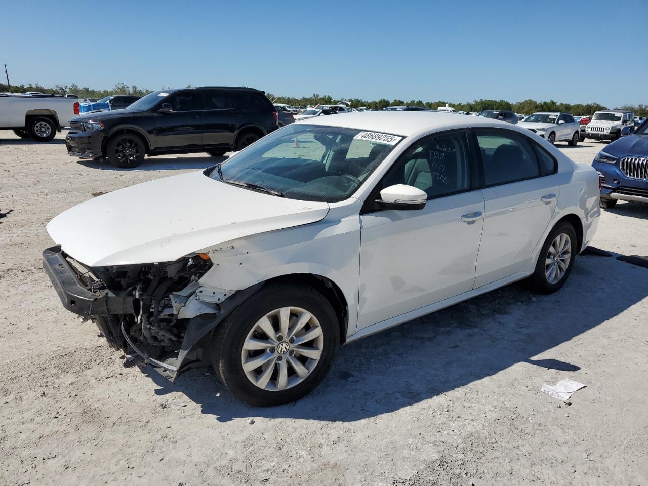 2015 Volkswagen Passat VIN 1VWAT7A3XFC018927
