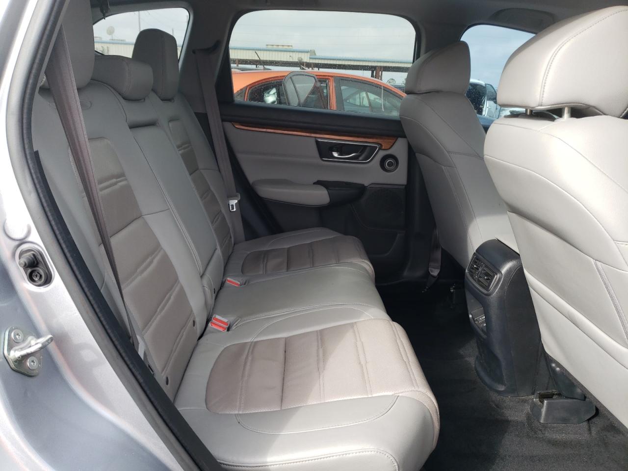 2018 Honda CR-V VIN 7FARW1H93JE055337 Copart auction photo, front end / side damage thumbnail 12