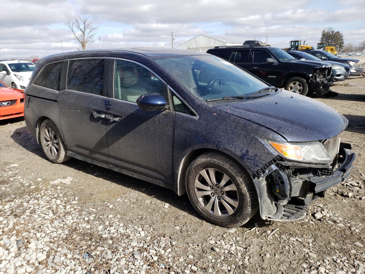 2014 Honda Odyssey VIN 5FNRL5H63EB106326 Copart auction photo, front end / minor dent/scratches damage thumbnail 4