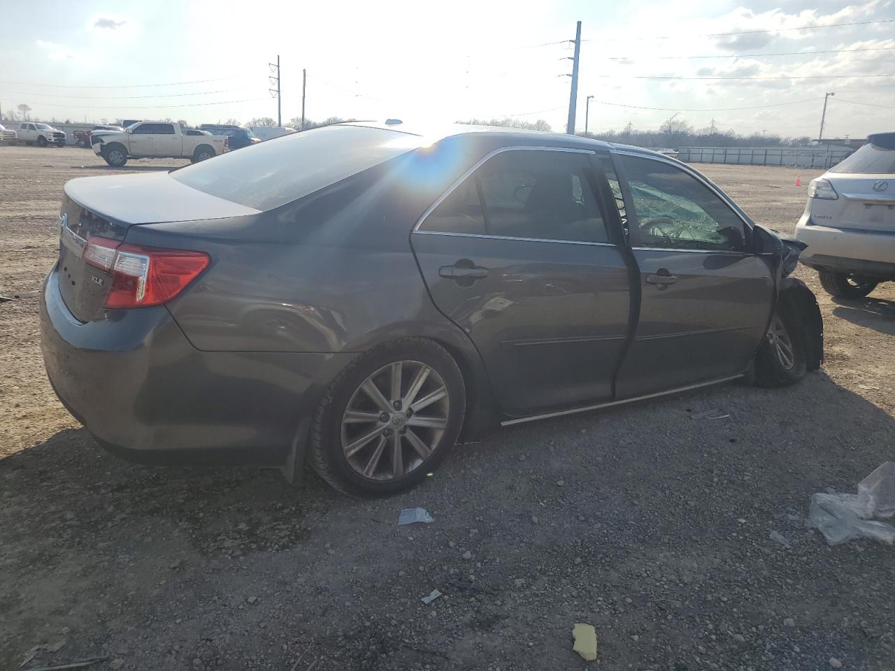 2014 Toyota Camry VIN 4T1BK1FKXEU543921 Copart auction photo, front end damage thumbnail 3