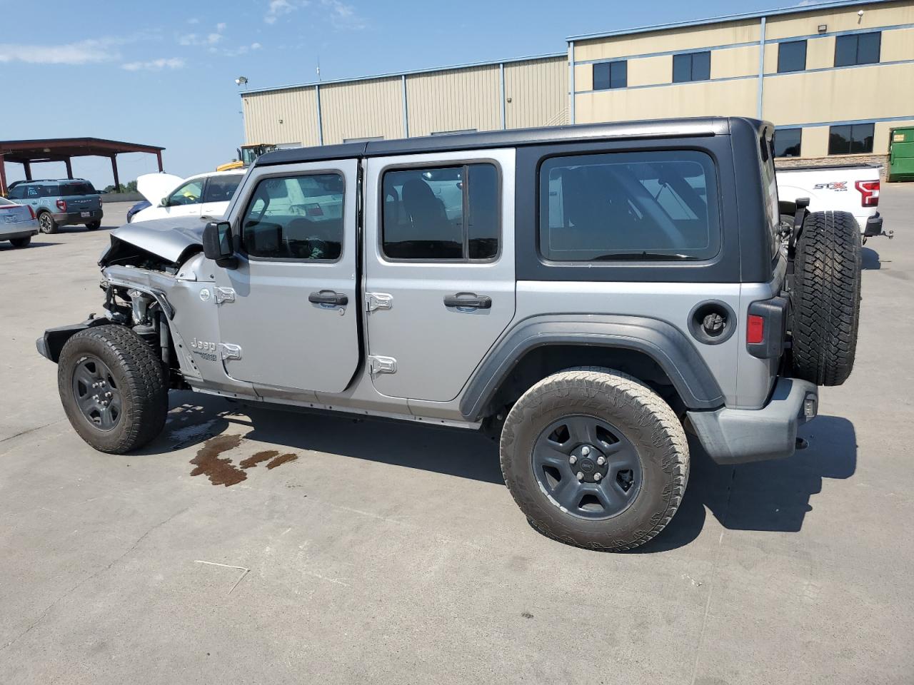 2018 Jeep Wrangler VIN 1C4HJXDN9JW232609 Copart auction photo, front end damage thumbnail 2