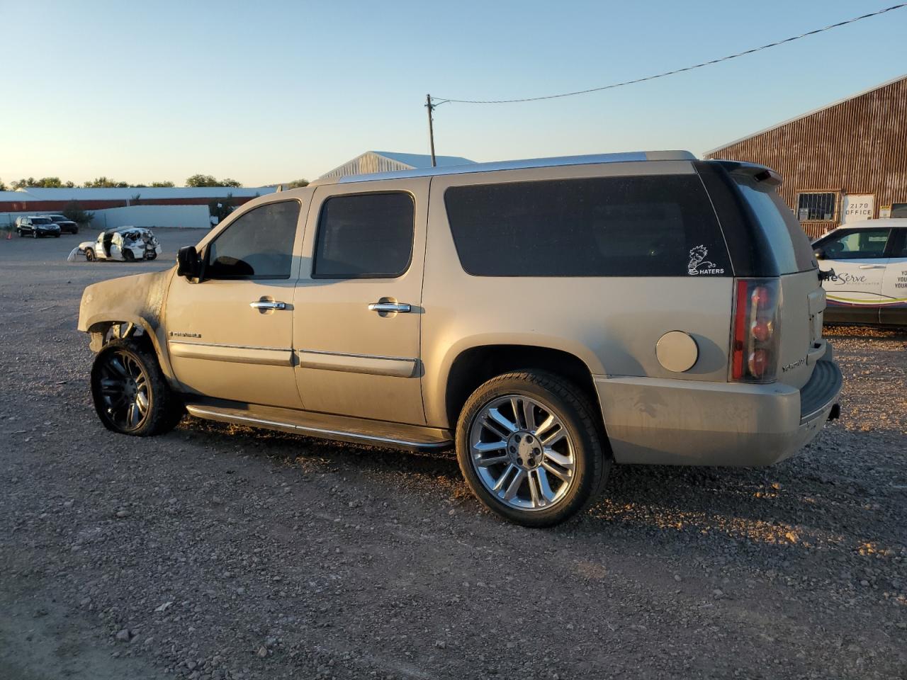 2007 GMC Yukon VIN 1GKFK66877J371072 Copart auction photo, burn - engine damage thumbnail 2