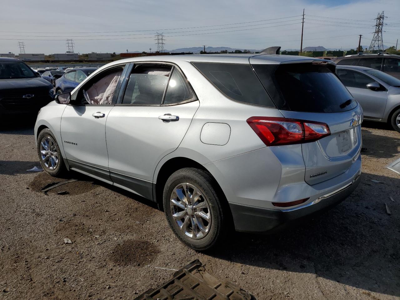 2018 Chevrolet Equinox VIN 3GNAXHEV5JL263633 Copart auction photo, front end / undercarriage damage thumbnail 2