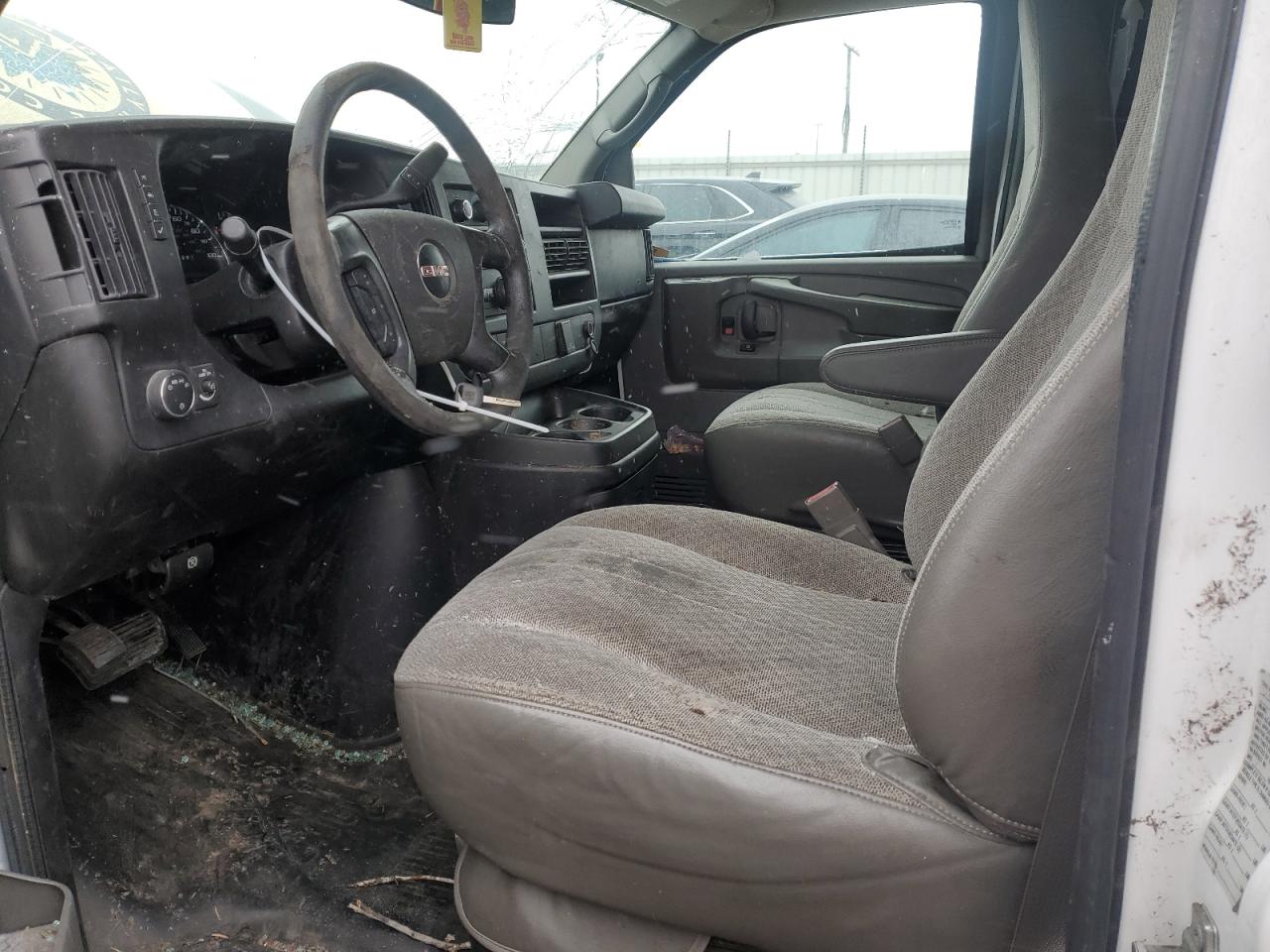 2015 GMC Savana VIN 1GTW7FCF8F1904609 Copart auction photo, rollover damage thumbnail 7