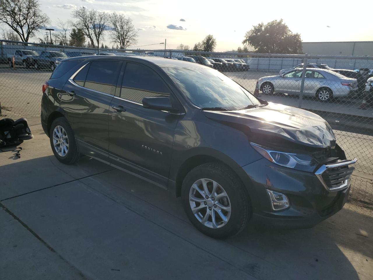 2018 Chevrolet Equinox VIN 2GNAXJEV8J6123622 Copart auction photo, front end damage thumbnail 4