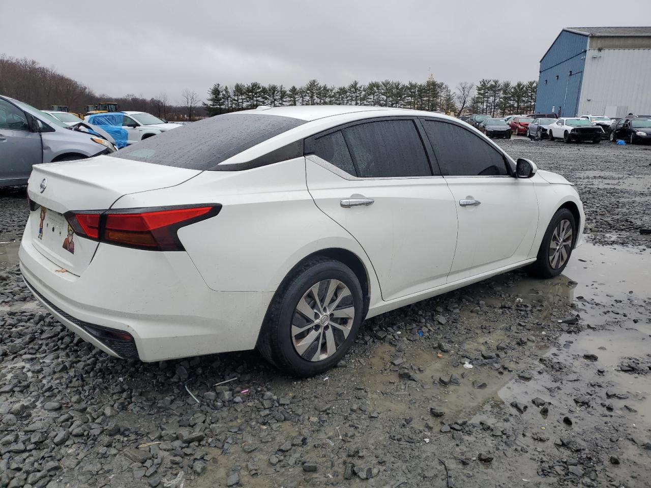 2020 Nissan Altima VIN 1N4BL4BV3LC236277 Copart auction photo, side / front end damage thumbnail 3
