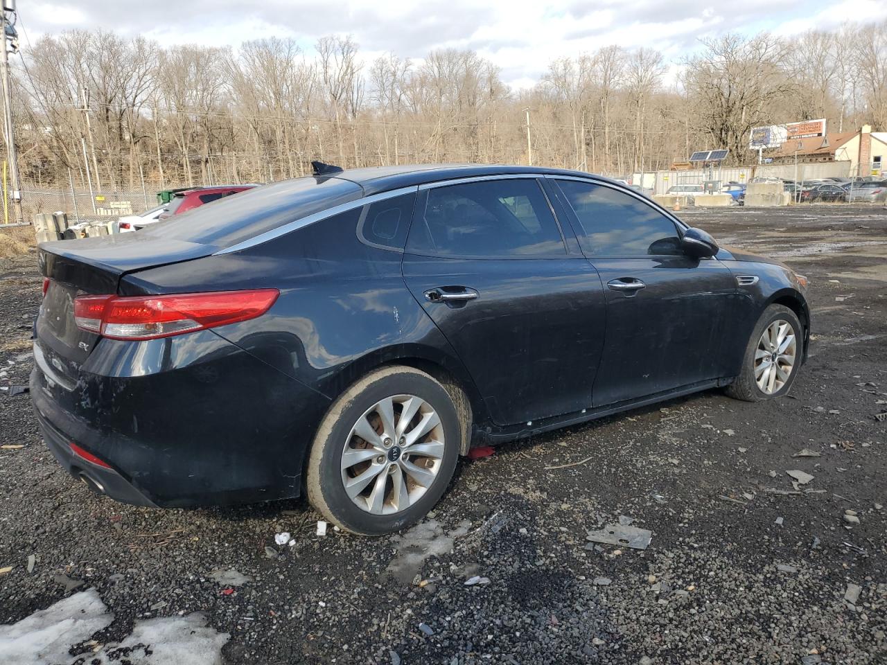 2016 KIA Optima VIN 5XXGU4L3XGG075930 Copart auction photo, front end damage thumbnail 3