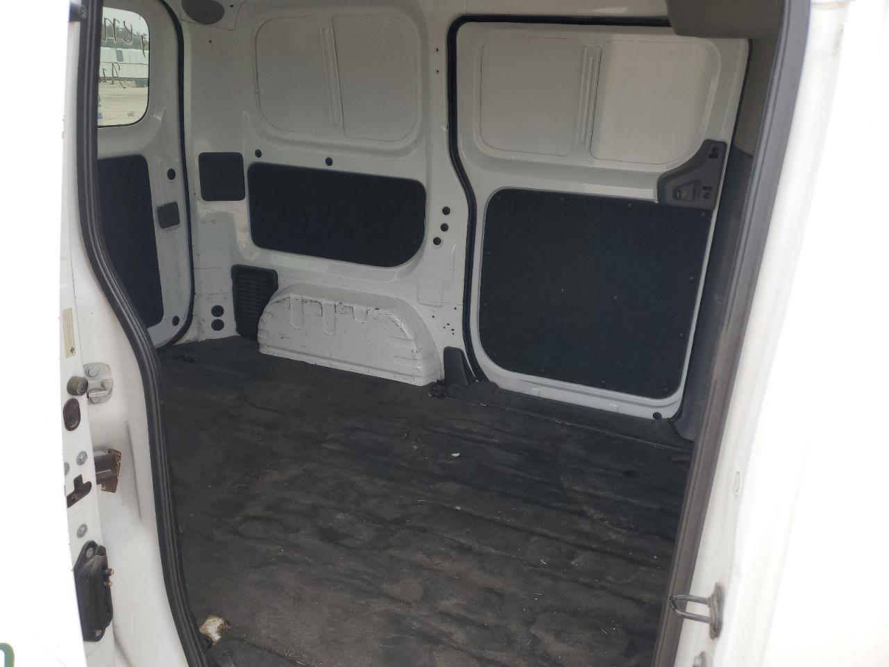 2015 Nissan NV VIN 3N6CM0KN9FK691134 Copart auction photo, front end / minor dent/scratches damage thumbnail 11