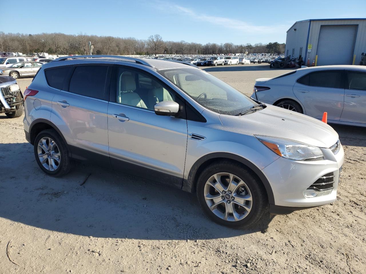 2015 Ford Escape VIN 1FMCU0J97FUA22136 Copart auction photo, front end damage thumbnail 4