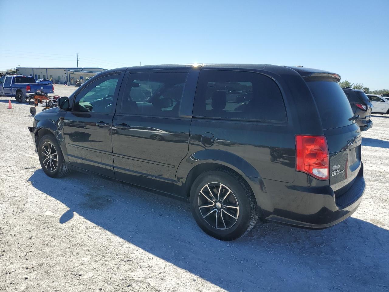 2017 Dodge Caravan VIN 2C4RDGBG5HR547779 Copart auction photo, front end damage thumbnail 2