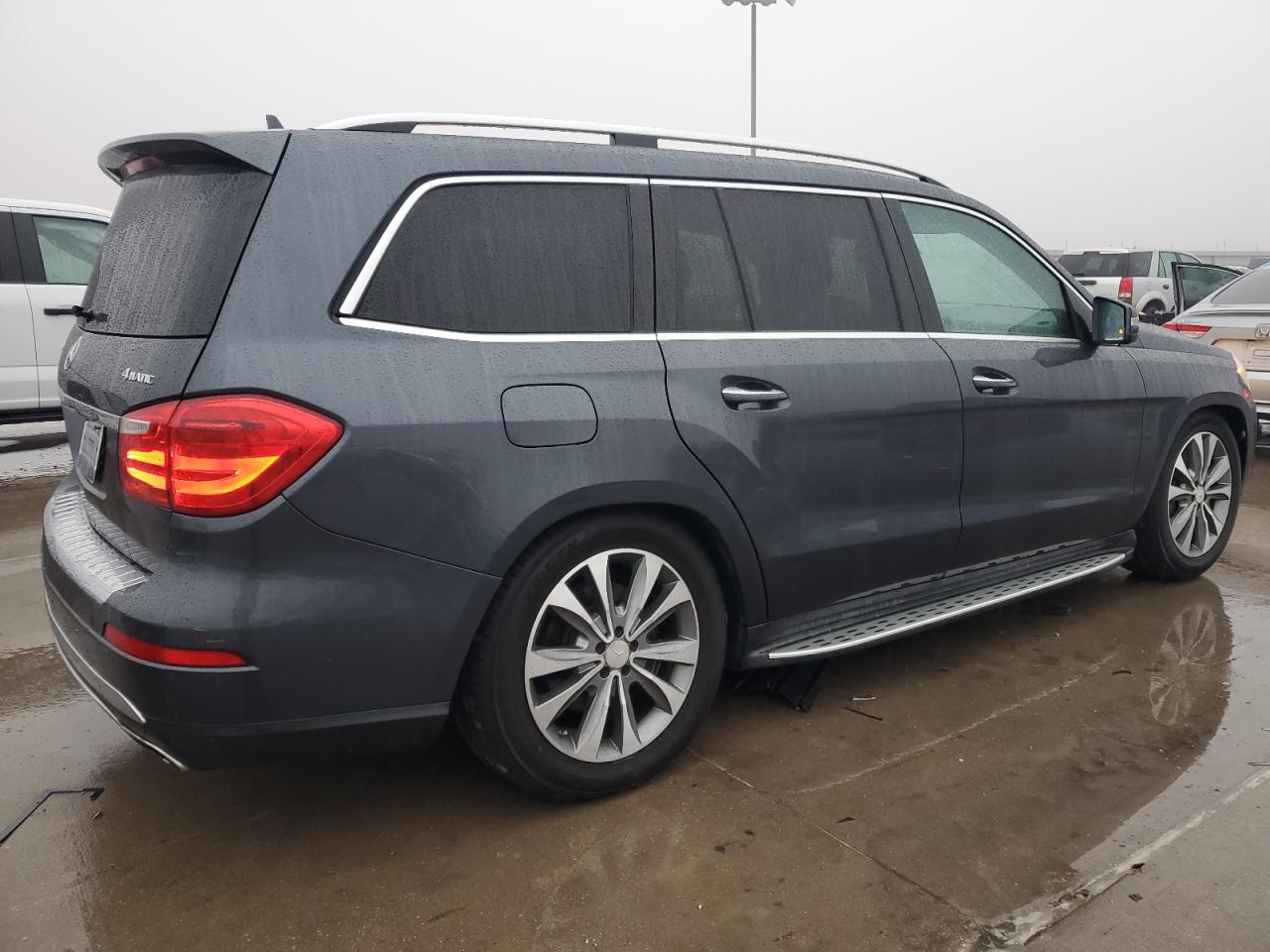 2014 Mercedes-Benz GL-klasse VIN 4JGDF7CE7EA276947 Copart auction photo, normal wear damage thumbnail 3