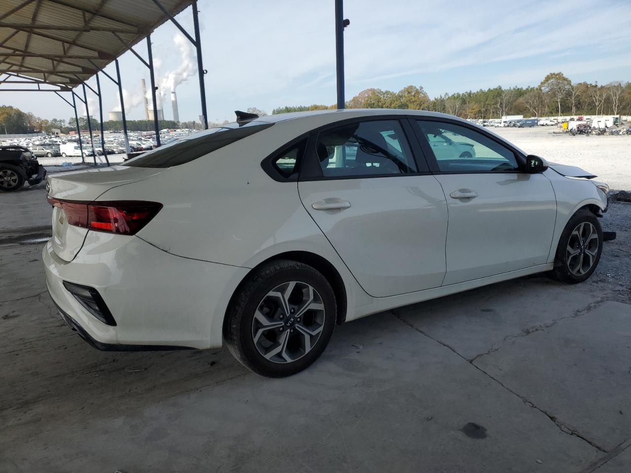 2020 KIA Forte VIN 3KPF24AD4LE185842 Copart auction photo, front end damage thumbnail 3