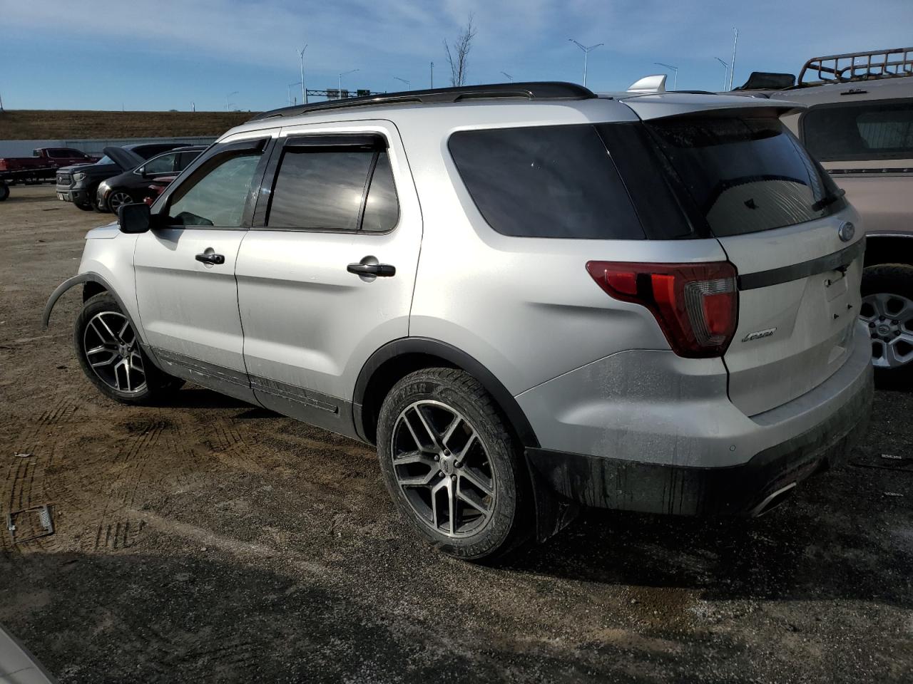 2016 Ford Explorer VIN 1FM5K8GT1GGB03679 Copart auction photo, front end damage thumbnail 2