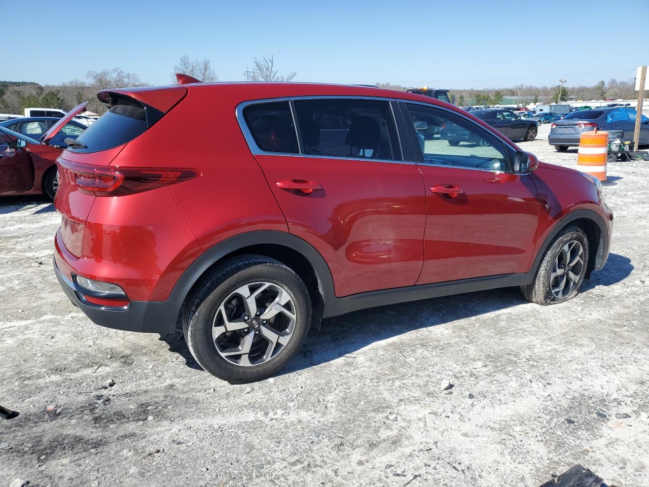 2021 KIA Sportage VIN KNDPM3AC4M7933927 Copart auction photo, front end / undercarriage damage thumbnail 3