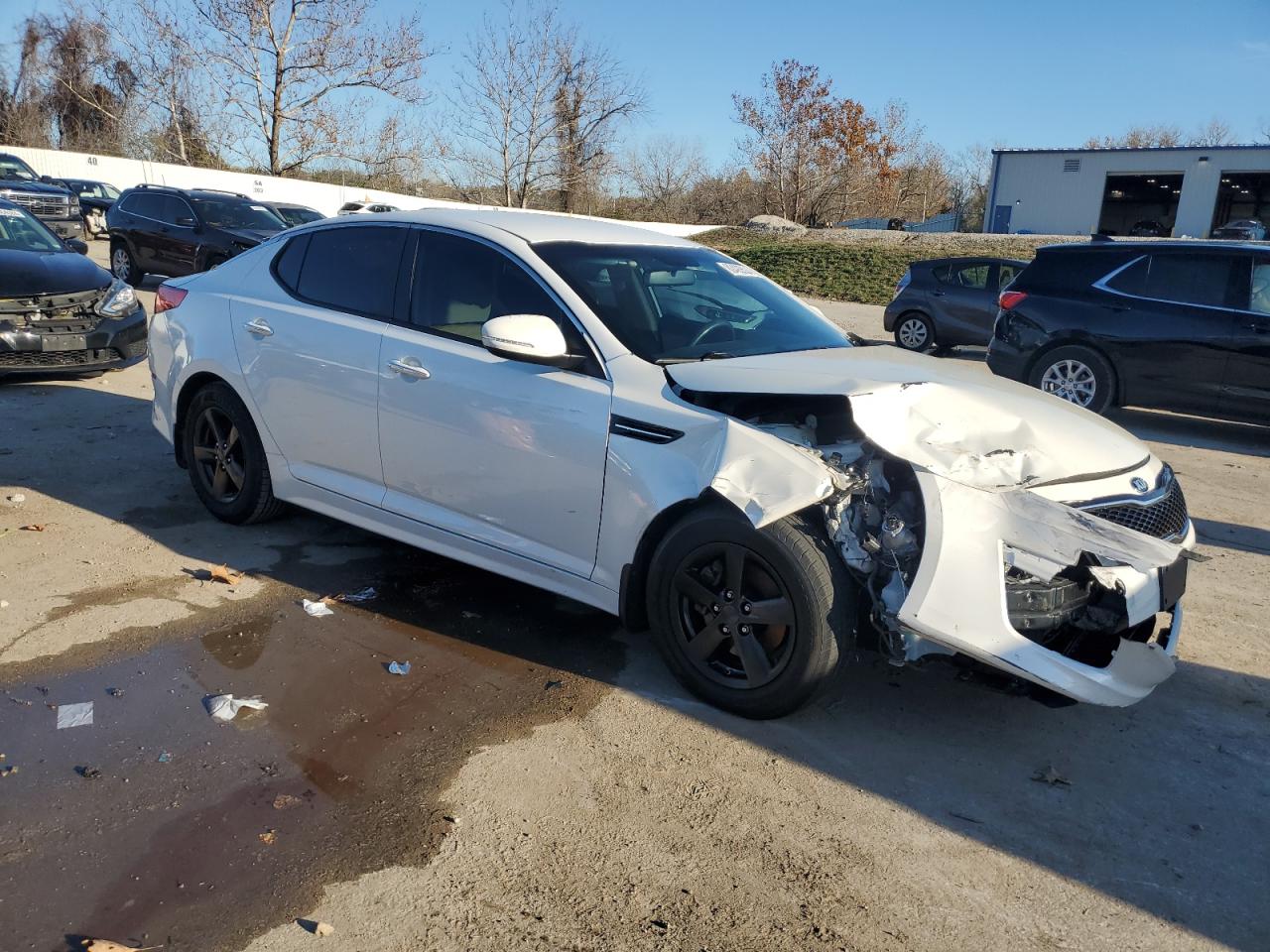 2015 KIA Optima VIN KNAGM4A73F5564367 Copart auction photo, front end damage thumbnail 4