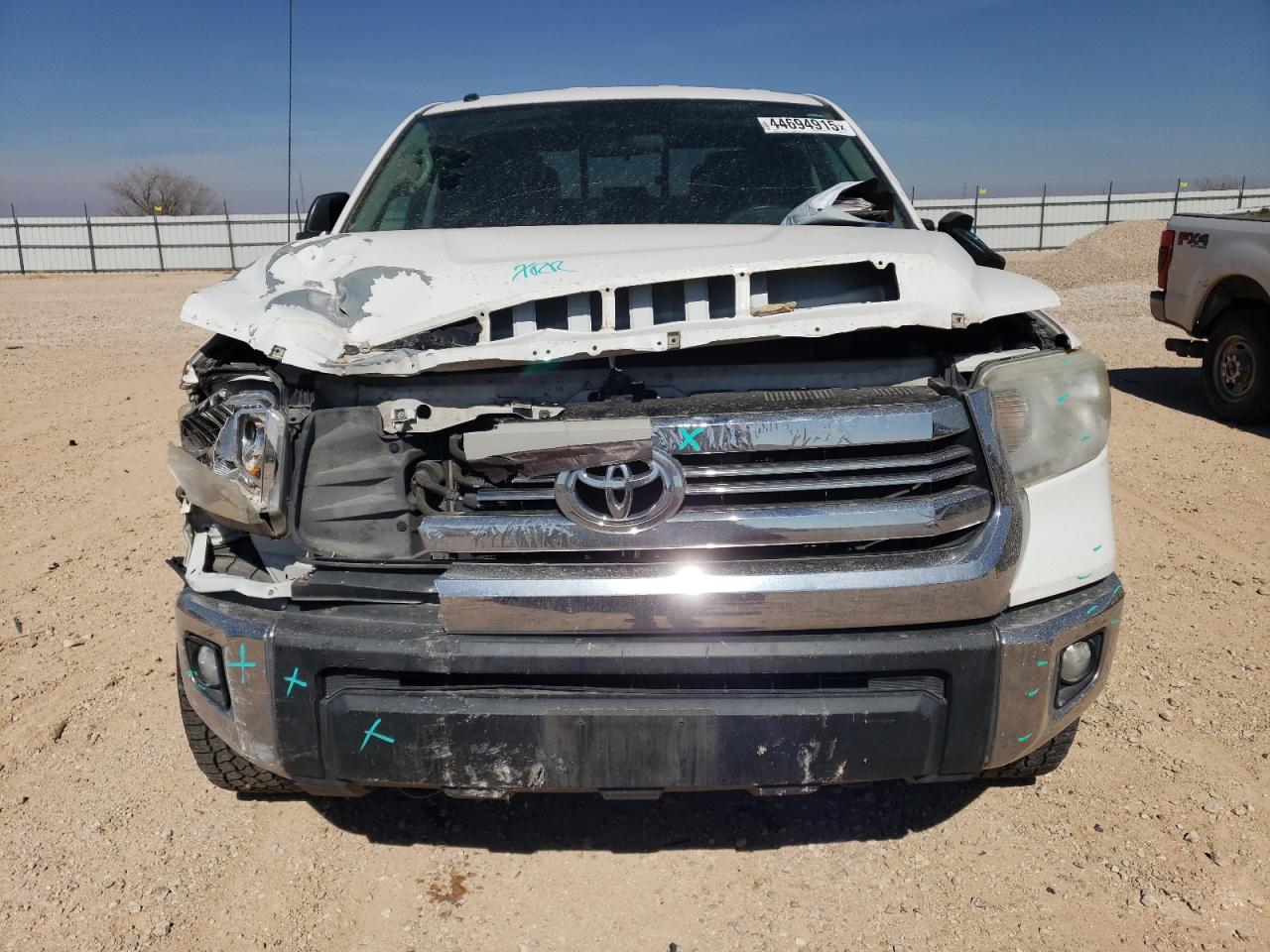 2016 Toyota Tundra VIN 5TFUW5F11GX581443 Copart auction photo, all over damage thumbnail 5