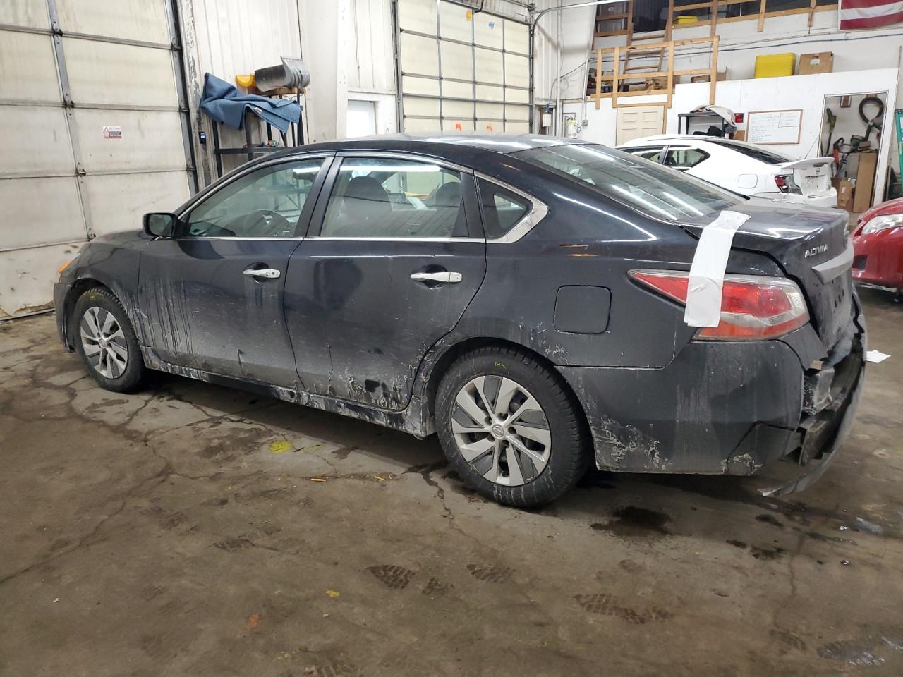2013 Nissan Altima VIN 1N4AL3AP3DN476329 Copart auction photo, rear end damage thumbnail 2